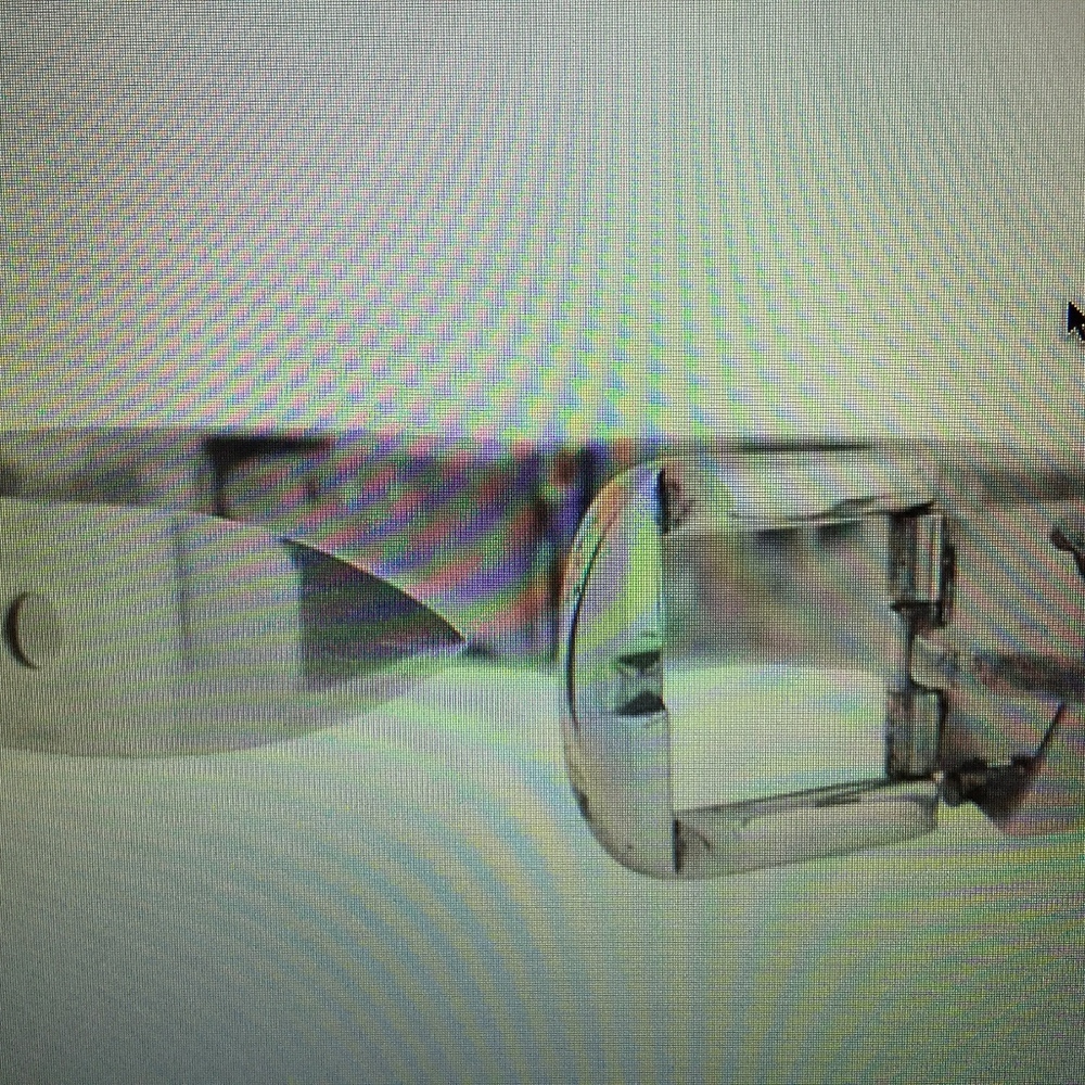 ISO- VINTAGE GUCCI - ICONIC SILVER BUCKLE BRACELET